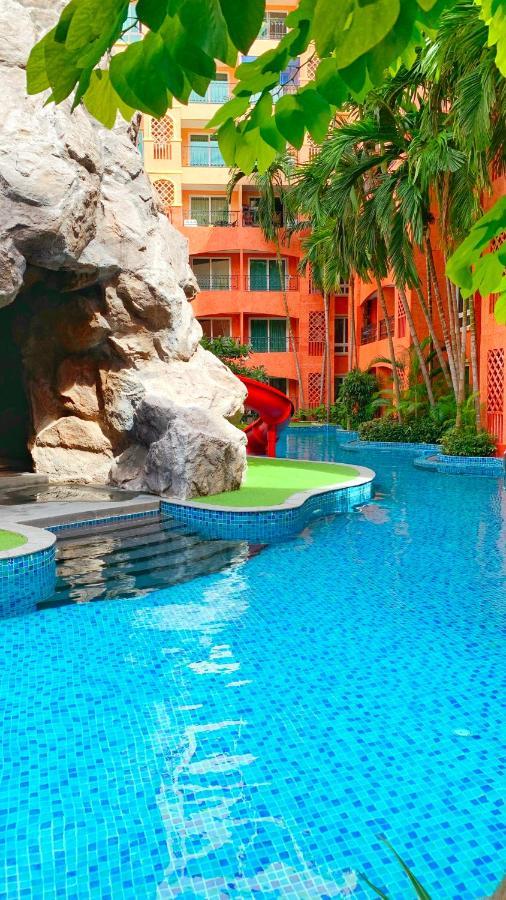Seven Seas Pattaya #pool View #near